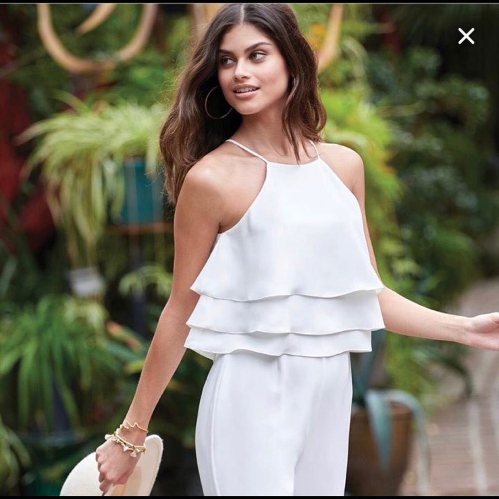 brand new never wornGianni Bini jumpsuit sz.6